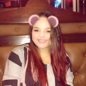 Meet your Posher, Karis